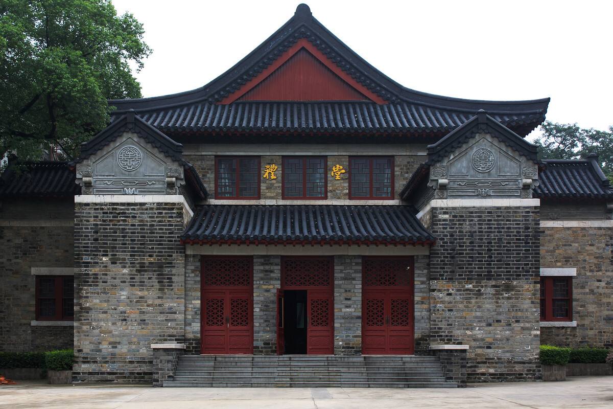 *京大南**学：2021届毕业生去向落实率98.60%！厉害了，南大