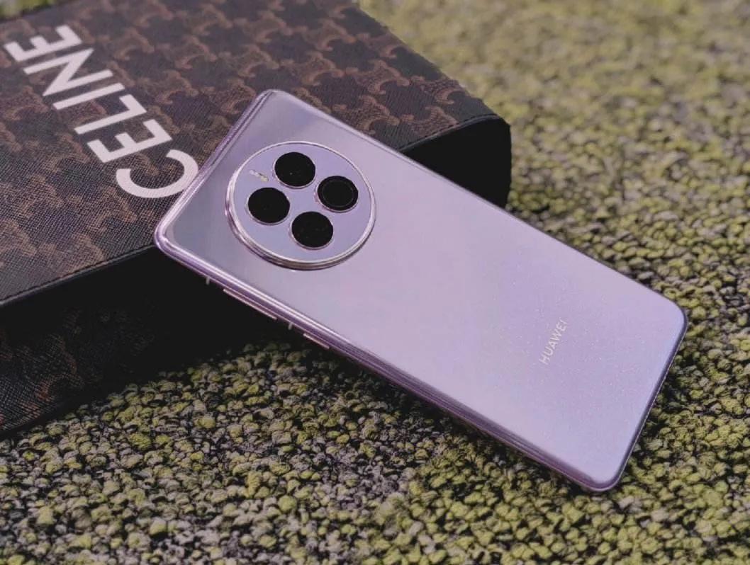 手机上三个摄像头都是什么摄像头,手机上的三个摄像头是有什么功能