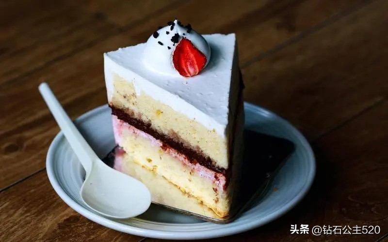 10年前，赵薇用3640万买下法国一个酒庄，每年卖出5万多瓶