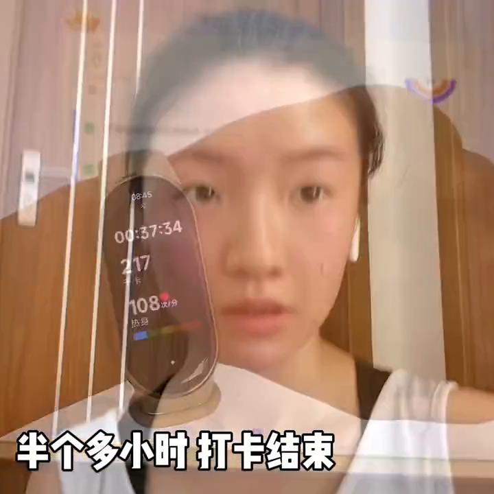 来姨妈前体重会下降还是上升,姨妈前一个星期体重会下降