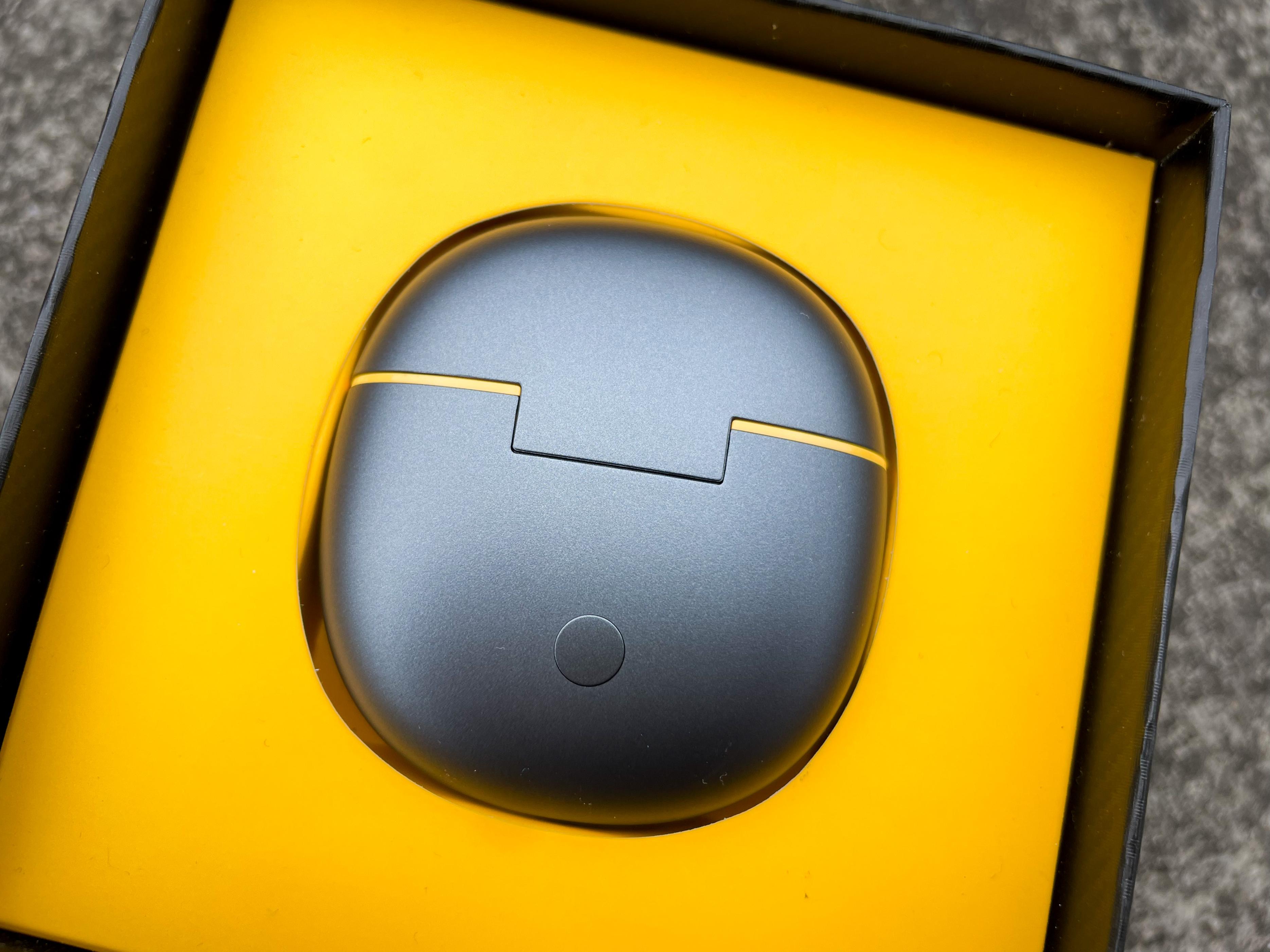 iqootwsair与vivotwsair外型一样吗,iqoo蓝牙耳机赛道版和传奇版区别