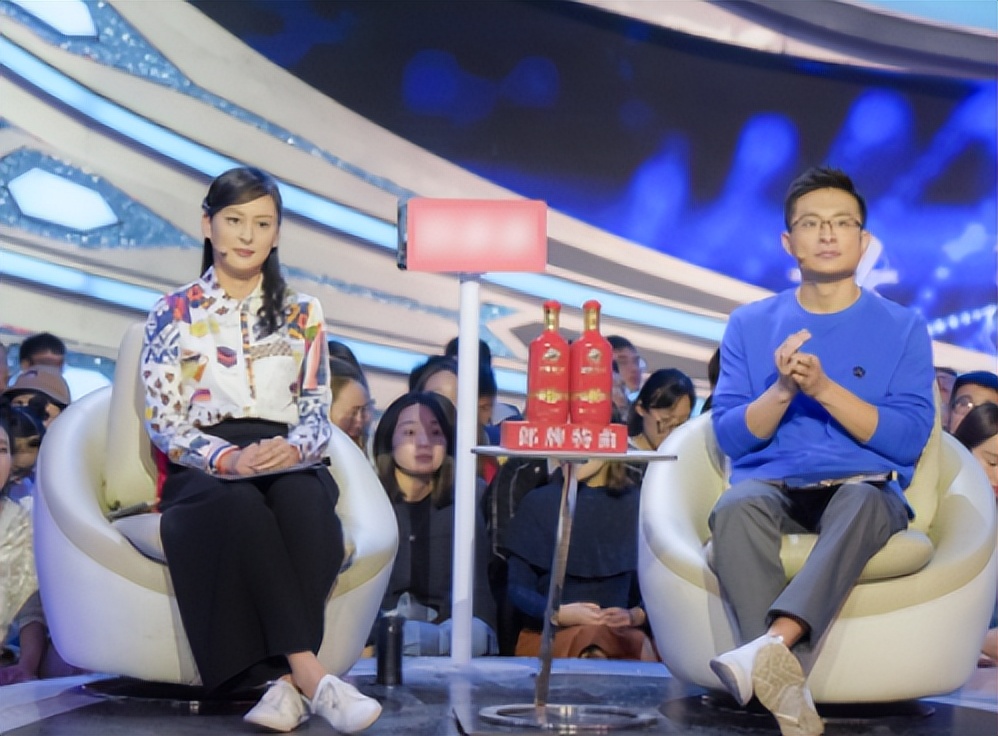 67岁大爷相亲大妈问了一个问题,47岁大姐相亲看上61岁男人