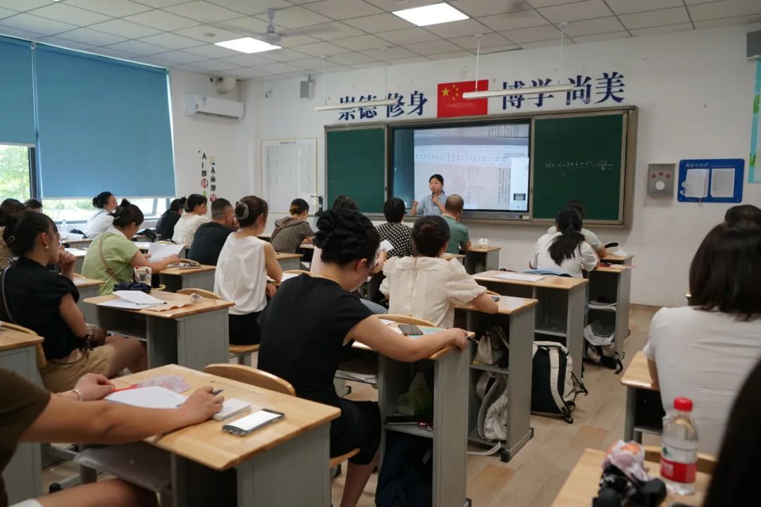 如何成为更好的自己？新世纪光华，卓雅少年，育“渐”成长