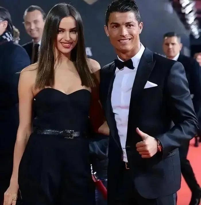 伊莲娜c罗经典照片,伊莲娜短发和c罗