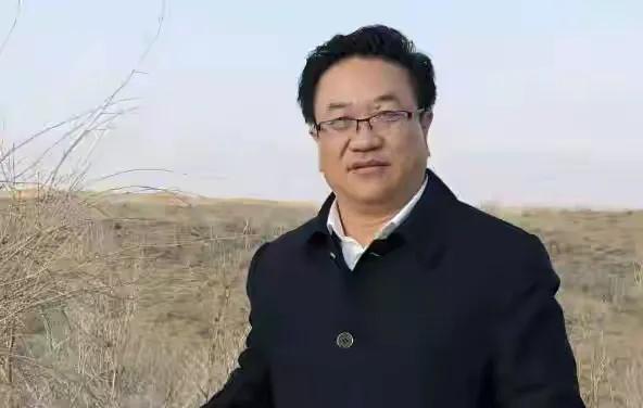 向共和国的劳动模范致敬——长篇小说《劳模》自序/陈玉福