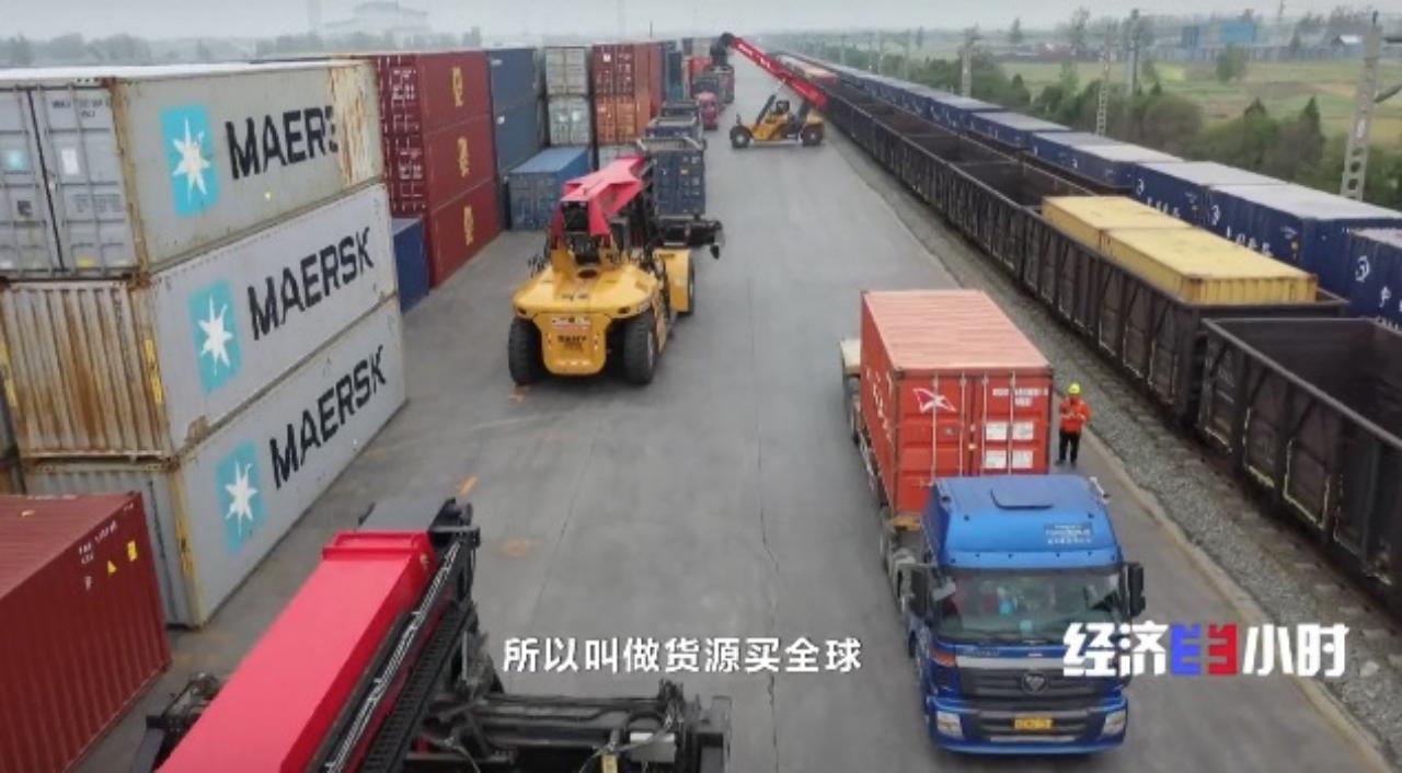 “一根芦笋卖三国”！卖汉服的曹县跨国卖“中国年货”，有企业年出口总货值达8亿元