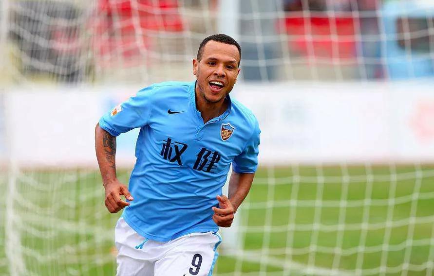 早有加利、瓦格纳、今有贝里奇,盘点津门足球这些年的抢点型前锋