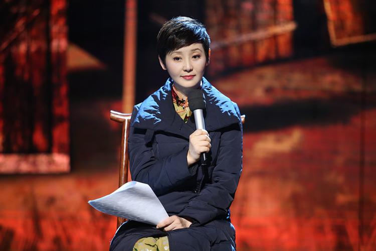 娱乐圈又爆一大瓜，徐帆收养的女儿，竟是冯小刚的“私生女”