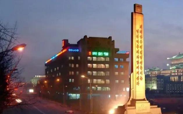 实拍朝鲜第一百货，各色物品应有尽有，号称北京的王府井！