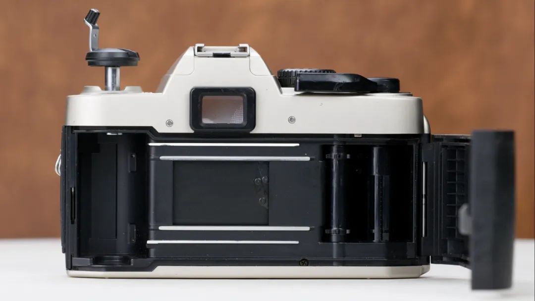 尼康最好的135胶片相机,尼康fe10胶片机