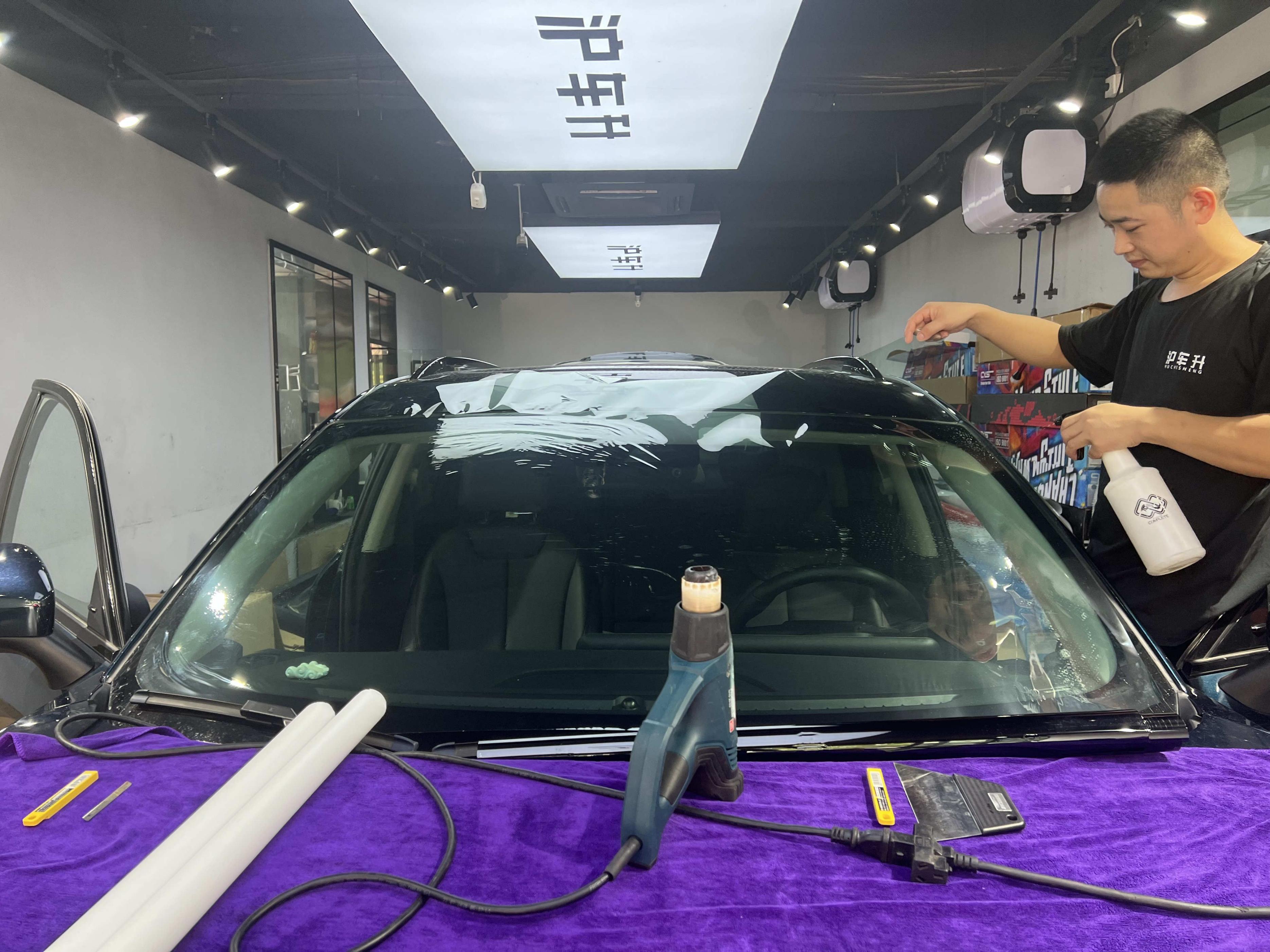 威固和龙膜哪个好,威固车膜1000多车膜怎么样