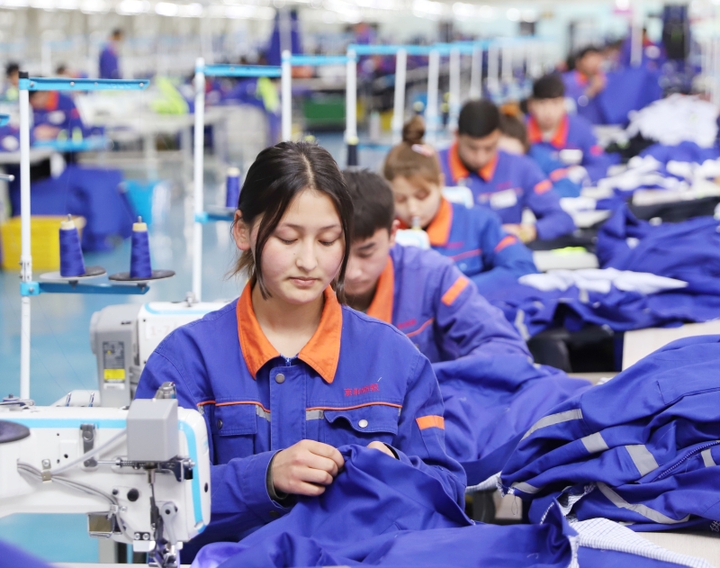 新疆高质量发展口岸经济带的思路,新疆加快建设战略性新兴产业集群