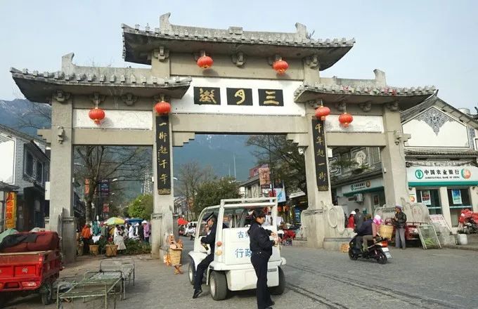 大理洱海未解之谜,大理为什么要围洱海