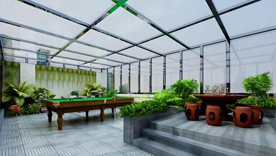 买房说可以封阳台物业不让封,封露台怎么跟城管报备