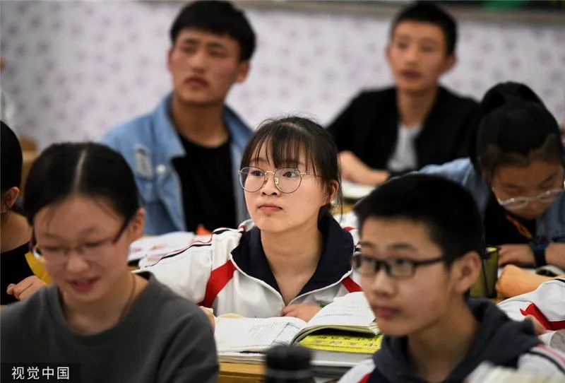 13年前的地震少年现在都怎么样了,十三年前地震少年现在怎样了