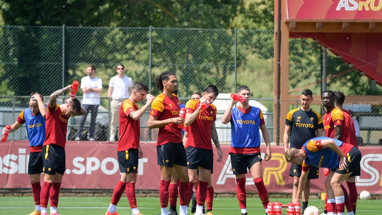 穆里尼奥相信自己永不放弃,穆里尼奥不像以前那样意气风发