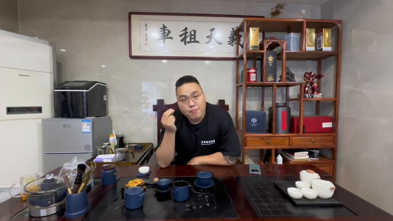 如何避免被汽车租赁公司套路,揭秘租车骗局套路视频