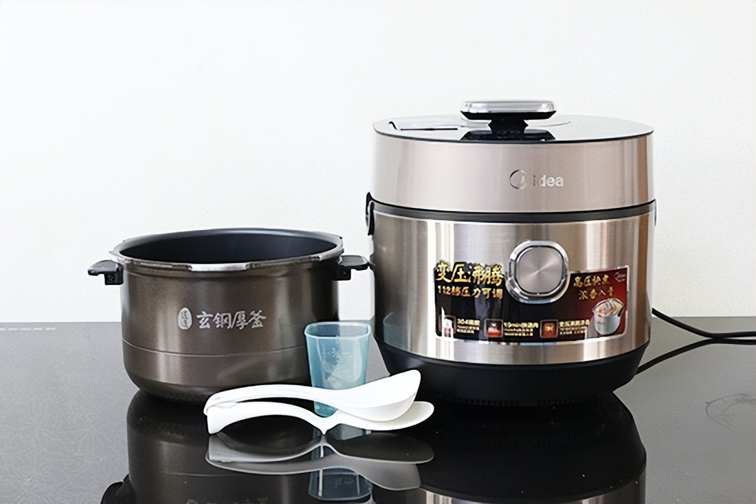 电压力锅和电饭煲有什么区别视频,电压力锅和电饭煲怎样选择