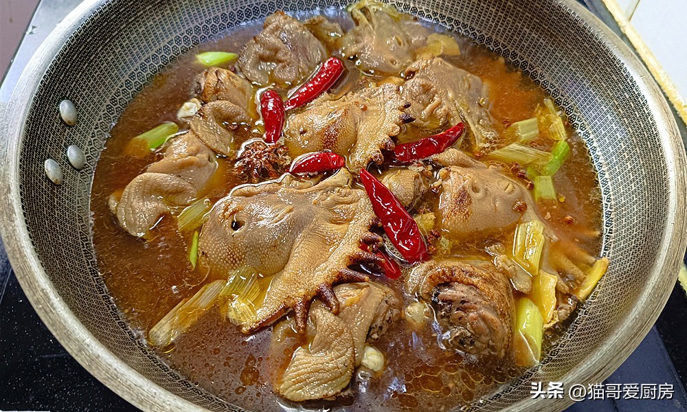 鸡头怎么做特别好吃,鸡头应该怎么熬才好吃