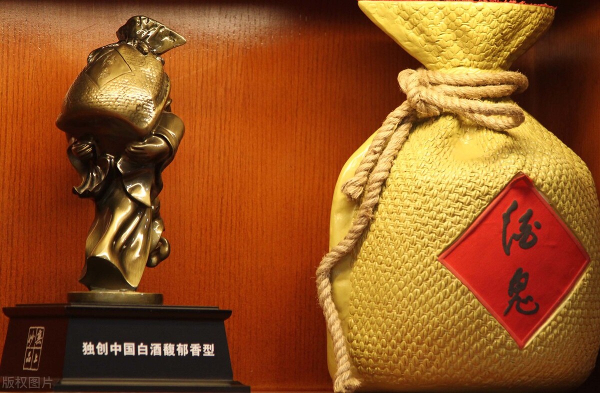 200至300元性价比最高的白酒,200元的酱香型白酒哪个最好