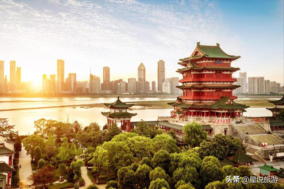 黄鹤楼岳阳楼滕王阁等四大名楼,黄鹤楼岳阳楼滕王阁蓬莱阁顺序