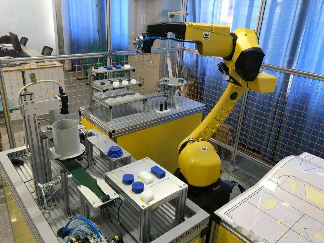 推荐十大本科就业率超高的专业,就业率最高的十大工学专业