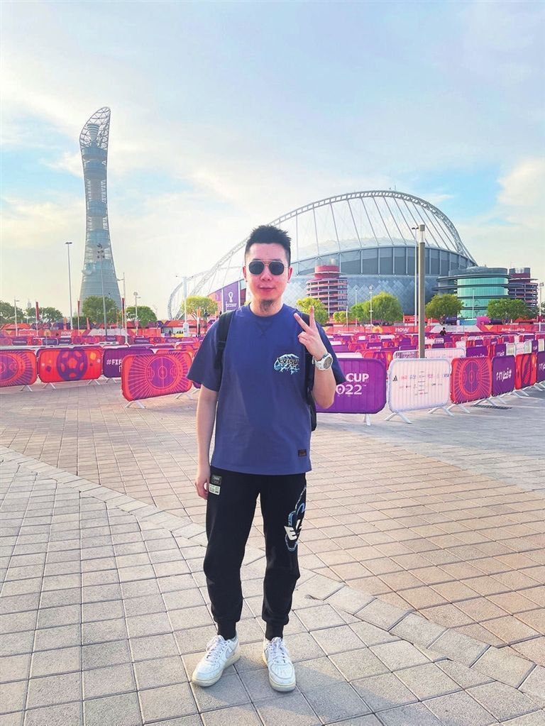 太原后生秦游夏“打卡”世界杯