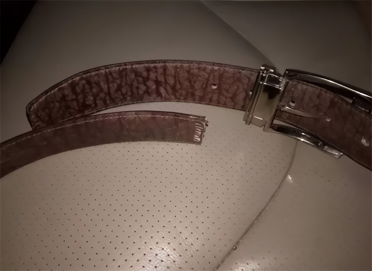 温州皮革厂大改竟然和一领导五块钱的坏皮带有关？*镕基朱**都来暗讽