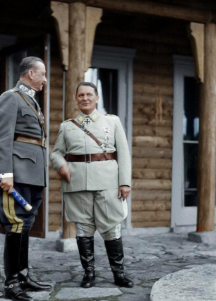 日军日记：*安妇慰**不服从管教，我很愤怒，用*刀刺**插入她的*体下**