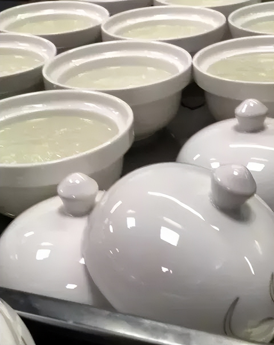 江湖上最霸气菜名,最个性的江湖菜店名