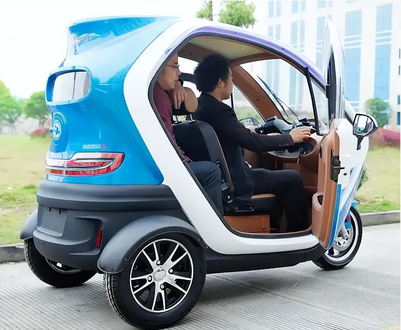 电动三轮车保险怎么算,电动三轮车保险责任