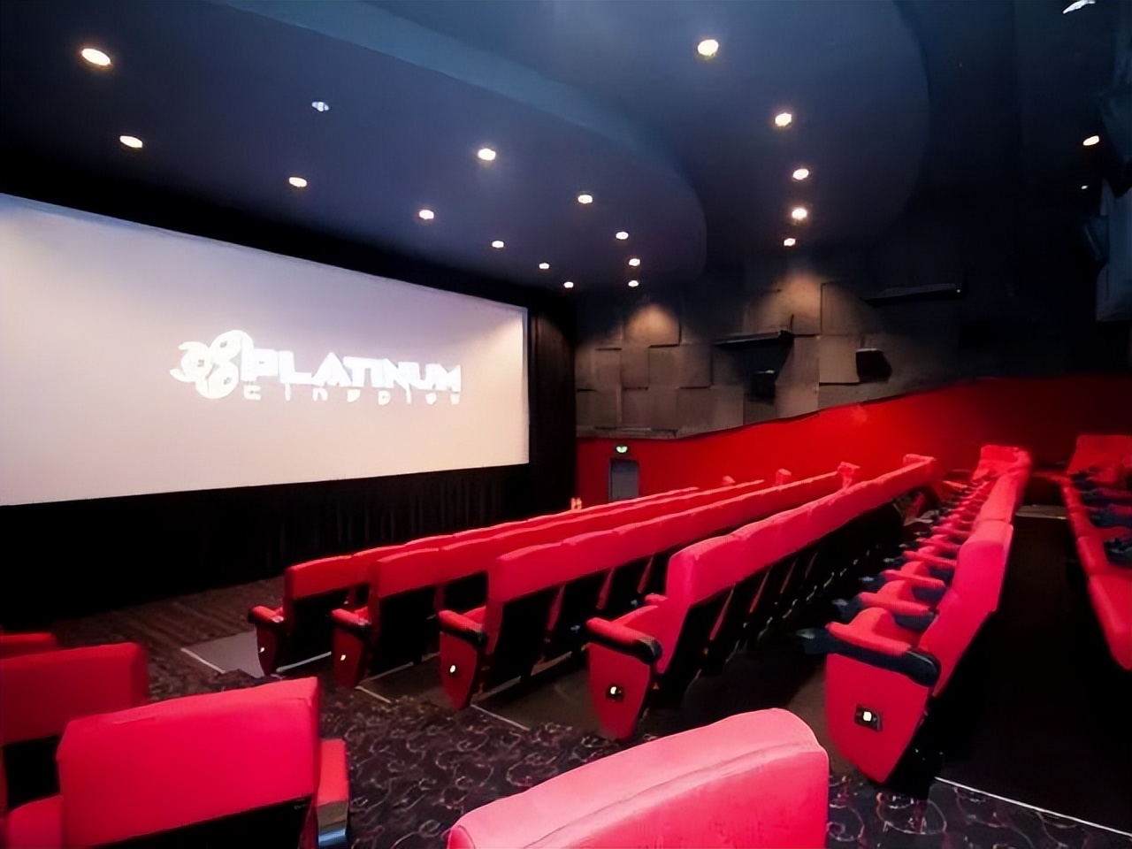 100元人民币在越南可以买到什么,一张50000的越南币值多少钱