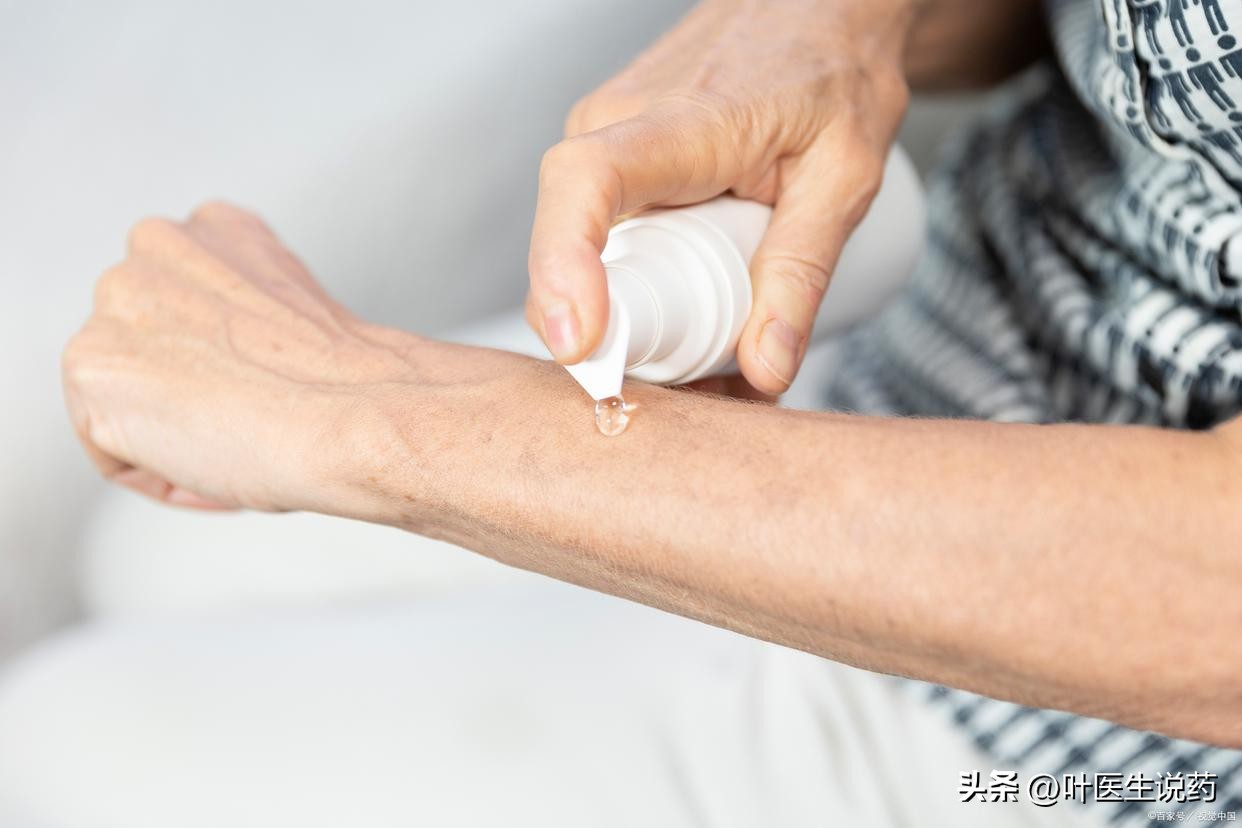 用什么药膏可以淡化色斑跟痘印,色斑皮肤用哪些产品好用