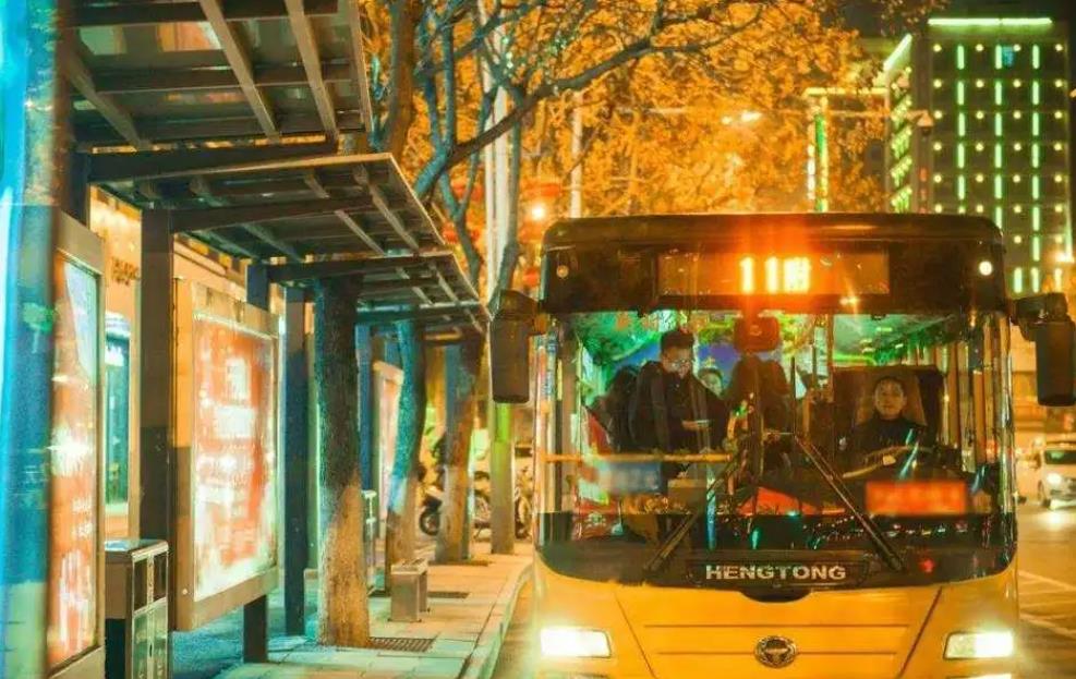 公交车为什么每次只收一块钱,公交车一块钱全天运营不赔钱吗