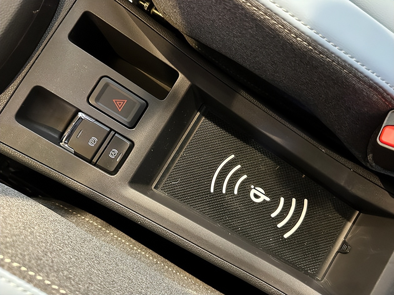 奇瑞小蚂蚁301真爱版plus,奇瑞小蚂蚁301公里半糖版评测