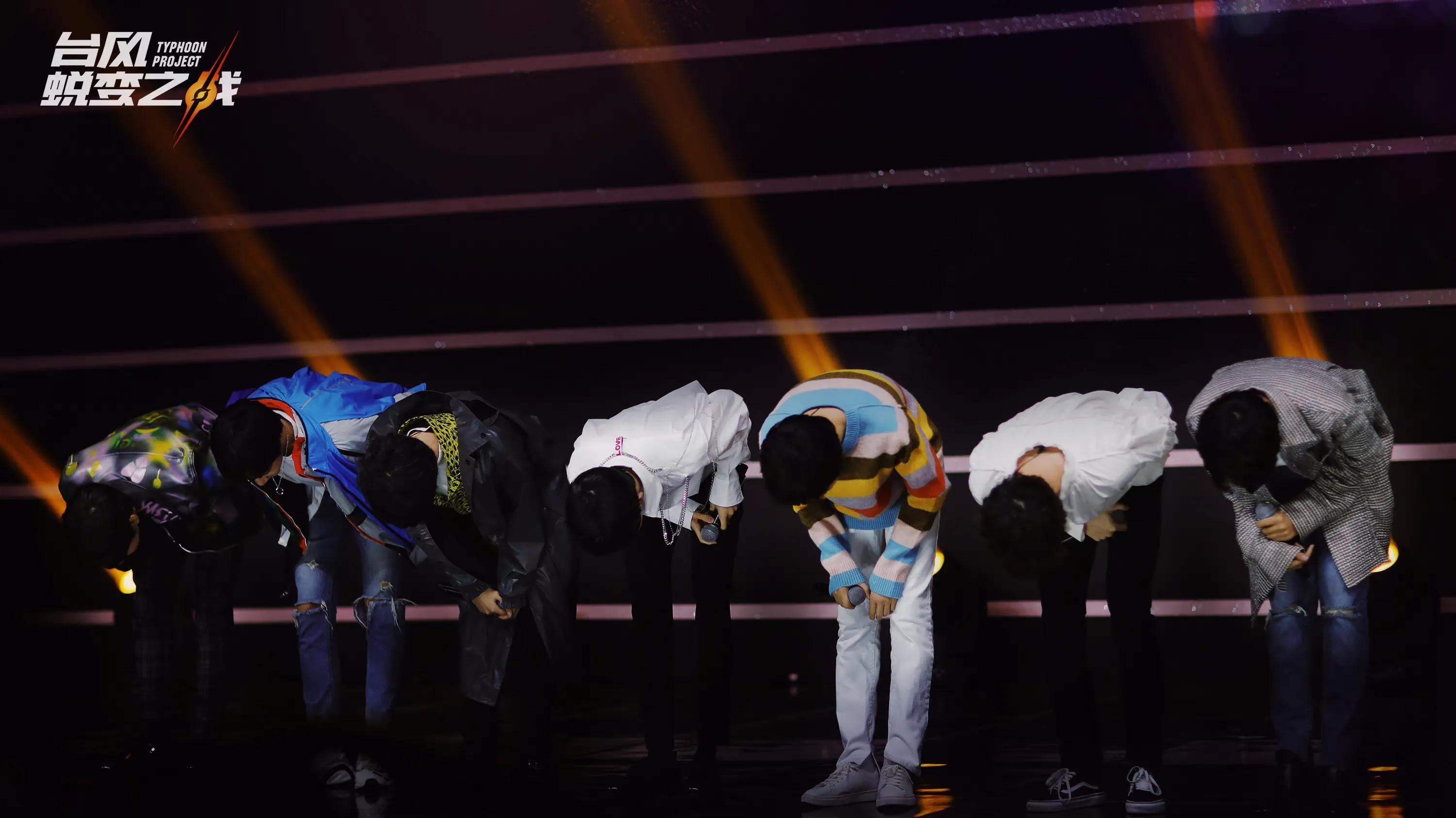 郭敬明和时代少年团合照,时代少年团全员可爱照片合照