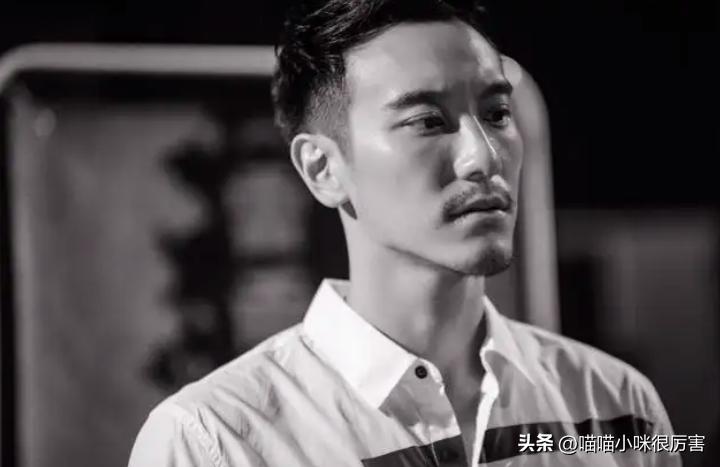 萧亚轩脸部变形,萧亚轩潇洒小姐mtv封神榜演唱会