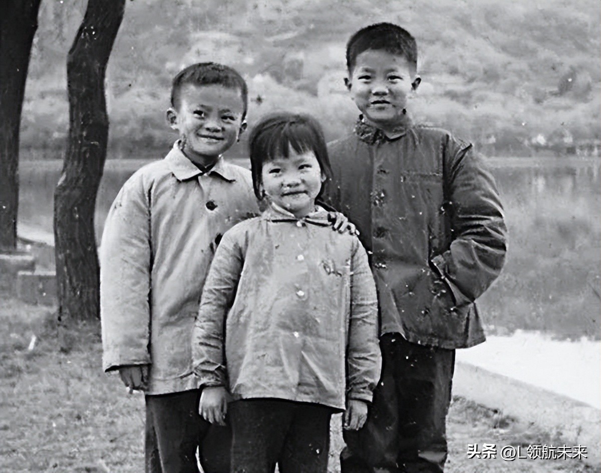 马云创业的幕后老板,马云开始创业的时候