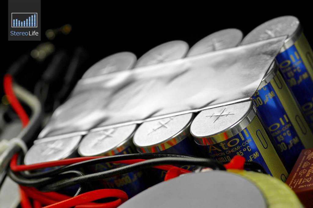 法国珊瑚礁AM300测评报告:2万元预算内的纯进口后级新标杆!