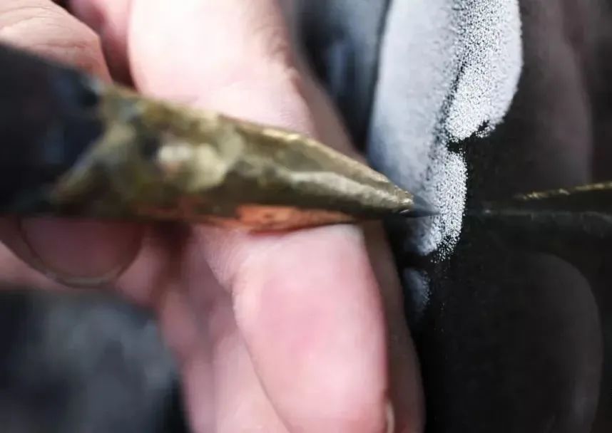 石头上的刺绣方法,石头上的刺绣