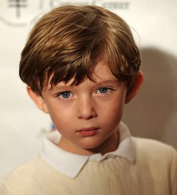 特朗普小儿子巴伦现状,特朗普巴伦现在多少岁了