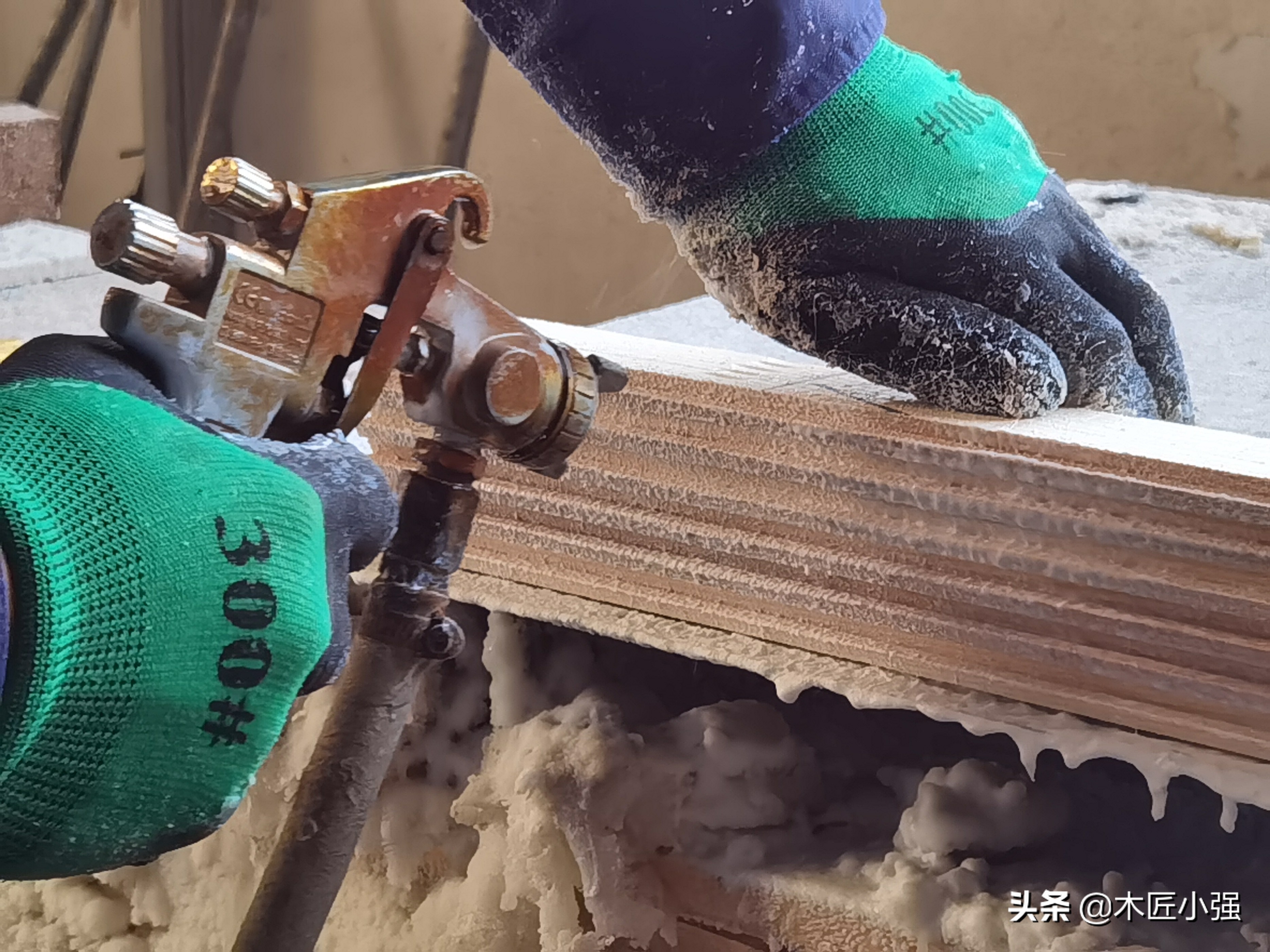 家具甲醛是关窗还是开窗消得快 (家具中的甲醛什么时候能够挥发完)