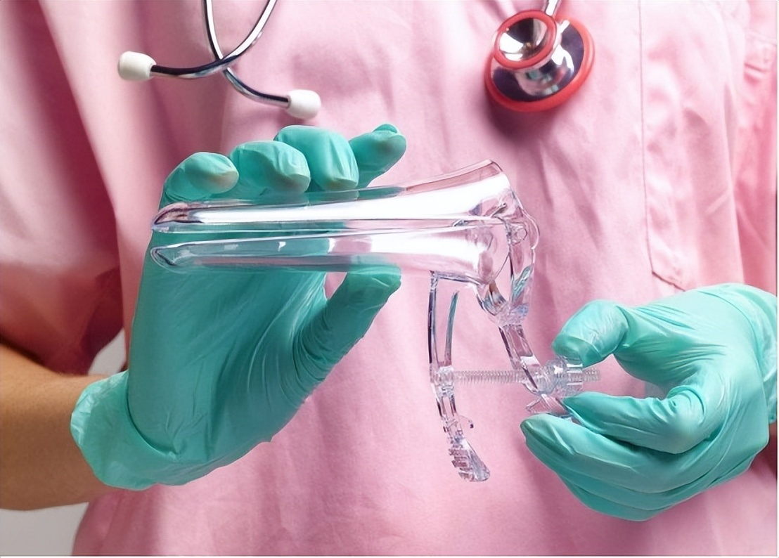 “裤子脱了腿张开”，医院里让人脸红的妇科检查，你做过几个？