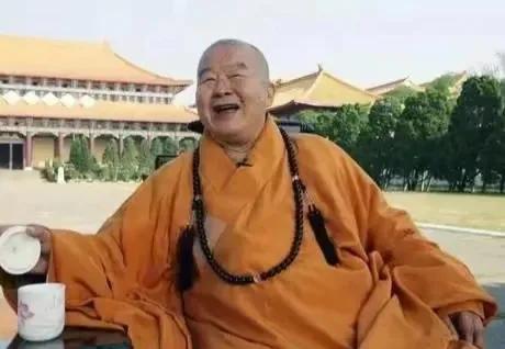 星云大师不为人知的成*学功**长袖善舞财源滚滚左右逢源