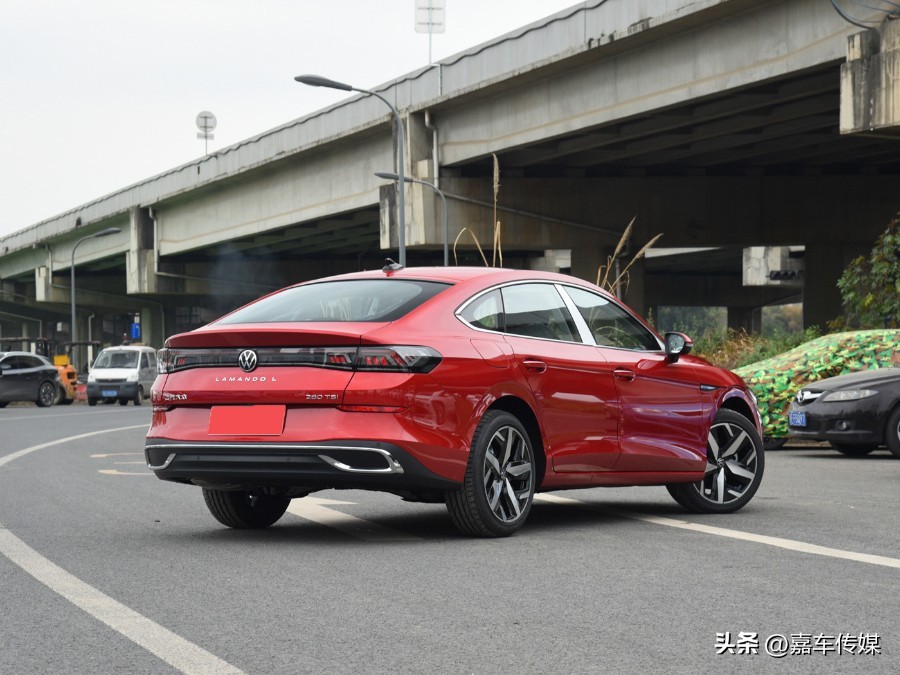 2022款凌渡和2023款速腾哪个好,上汽大众凌渡对比一汽大众速腾