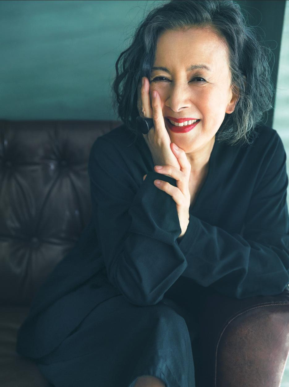 银粉蝶：不用过于在意穿着打扮，只要努力地去做就好