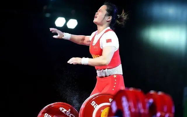 8位退役运动员今昔对比,有人成商业大佬,有人成搞笑博主