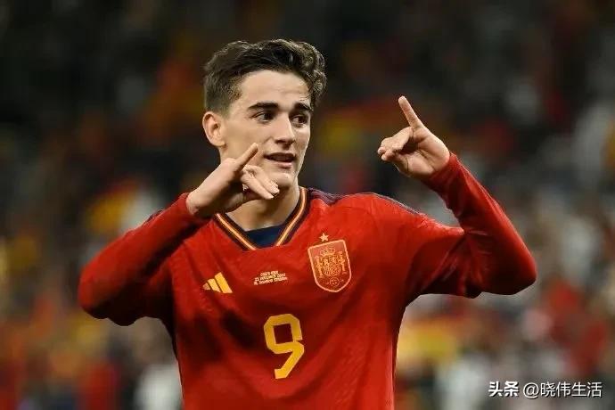 小白看大佬打羽毛球,小白看篮球