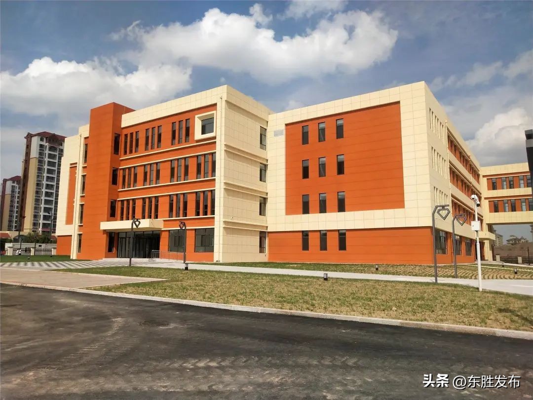 东胜区一完小东校区会扩建吗,东胜区新建一所中学