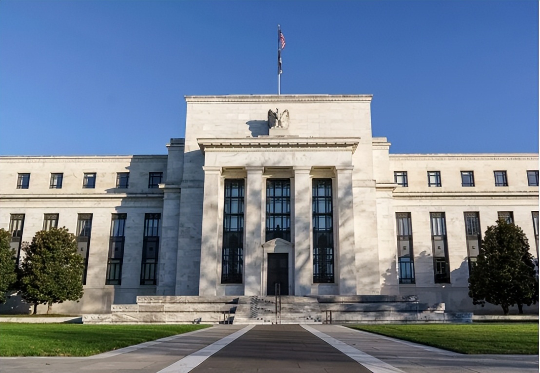 日本向美要债,中国抛售美债持黄金能运回国吗